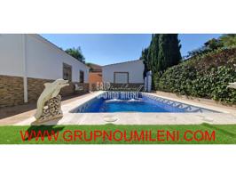 Villa En venta en Montroy photo 0