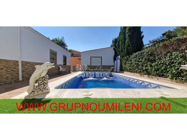 Villa En venta en Montroy photo 0