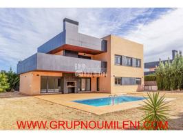 Villa En venta en Betera photo 0