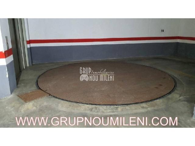 Parking En venta en Manises photo 0