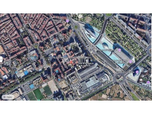 Venta de un ático en València Capital photo 0