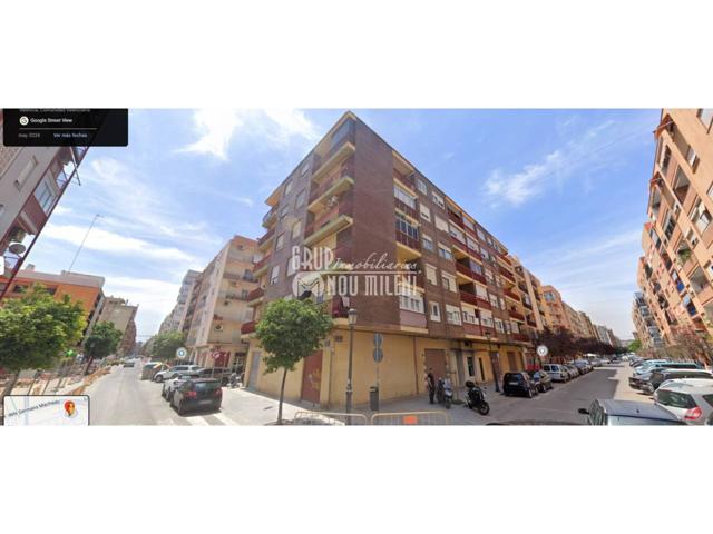 Venta de amplio piso en València Capital photo 0