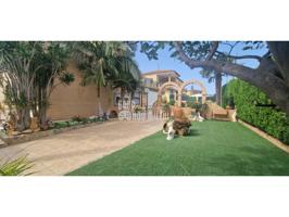 Chalet pareado en venta en Picassent photo 0