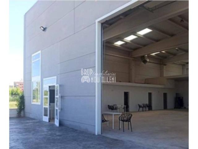 Venta de Nave Industrial en Montroi - Montroy photo 0
