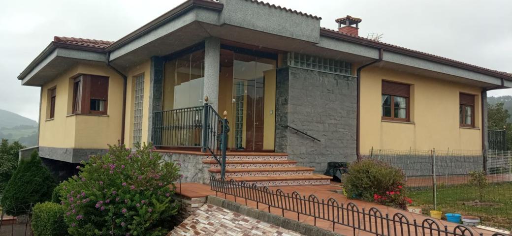 Casa En venta en Ferroñes, 48, 0, Llanera photo 0
