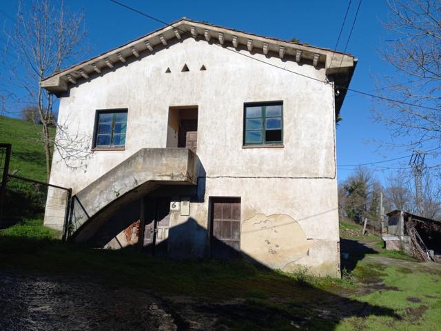 Casa De Campo En venta en Lg Villanueva, Parroquias Norte-Naranco, Oviedo photo 0