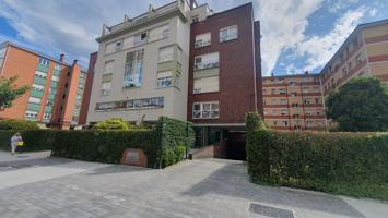 Parking Subterráneo En venta en Del Río Eo, 68, Sur, Gijón photo 0