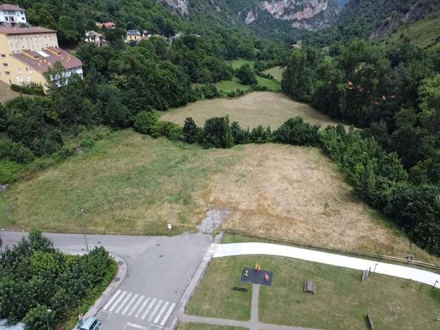 Terreno Urbanizable En venta en Pola De Somiedo, 0, Somiedo photo 0