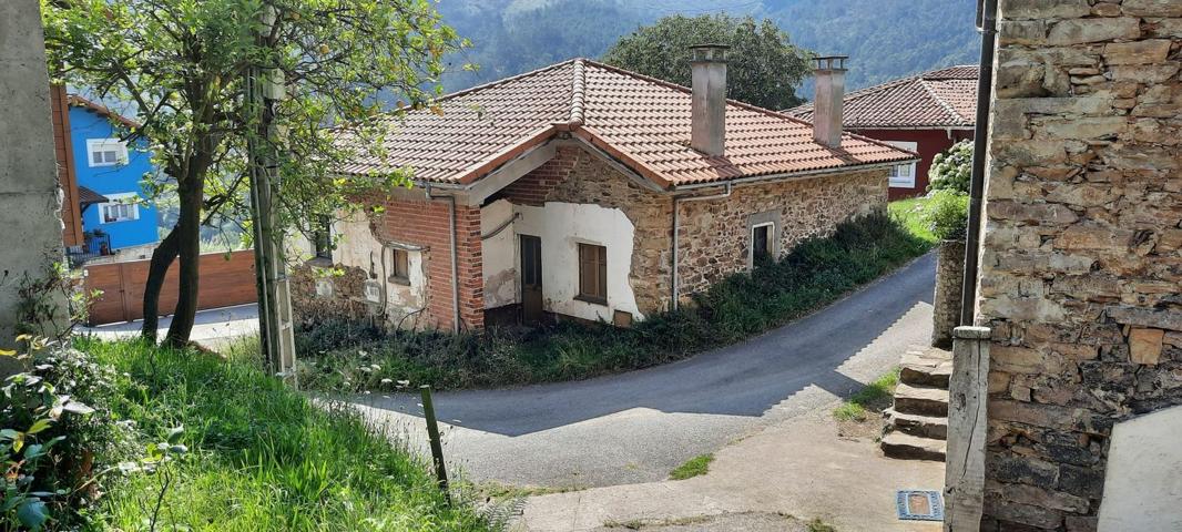 Casa En venta en De Mumayor, 29, Cudillero photo 0