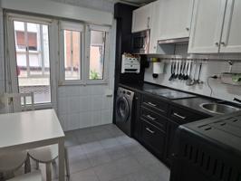 Piso En venta en Dolores, 34, El Llano, Gijón photo 0