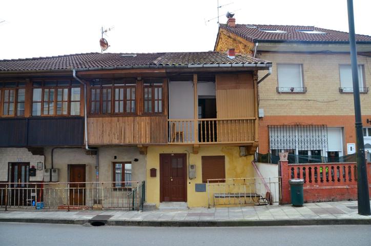Unifamiliar Pareada En venta en Carretera Oviedo A, 33, La Manjoya-Parroquias Sur, Oviedo photo 0