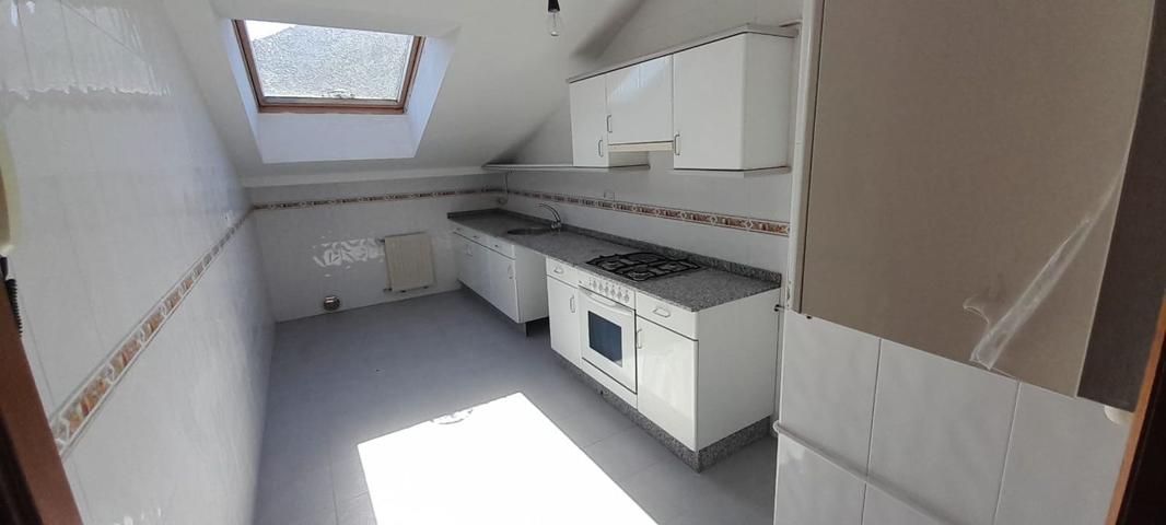  Ático En venta en Avenida Galicia, 9, Taramundi photo 0