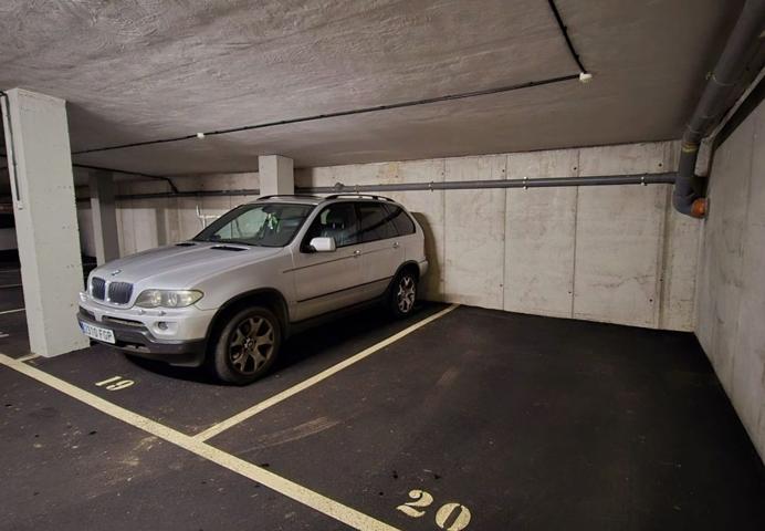 Parking Subterráneo En venta en Calle Carmen Martín Gaite, 5, Sur, Gijón photo 0