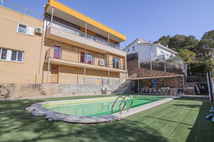 Casa En venta en California, Canyelles photo 0