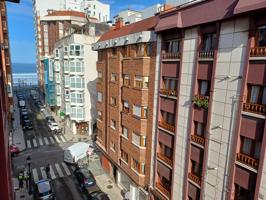 Piso En venta en Calle La Playa, Centro, Gijón photo 0