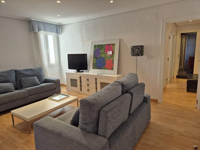 Piso En venta en Calle Antonio Cabanilles, 15, Este, Gijón photo 0