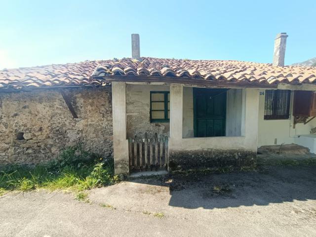 Casa De Campo En venta en La Picueta, 23, Parres photo 0