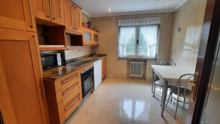 Unifamiliar Pareada En venta en Calle Joécara, Sama, Langreo photo 0