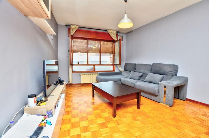 Piso En venta en Calle Reguera Para, 4, Lena photo 0