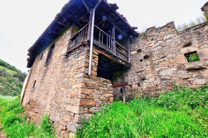 Casa De Campo En venta en Poligono 18, 29690, Ujo - Cenera, Mieres Del Camino photo 0