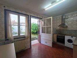Piso En venta en Calle Ramiro I, Este, Gijón photo 0