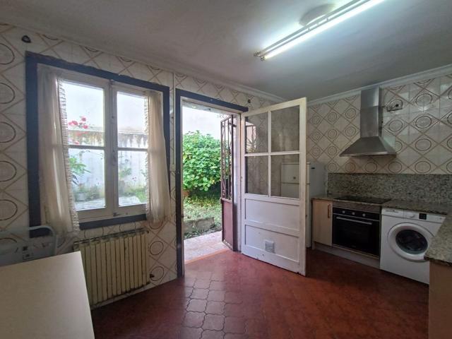 Piso En venta en Calle Ramiro I, Este, Gijón photo 0