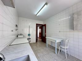 Piso En venta en Calle De Álava, 29, Sur, Gijón photo 0