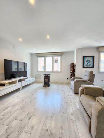 Piso En venta en Calle Felicidad, 6, Este, Gijón photo 0