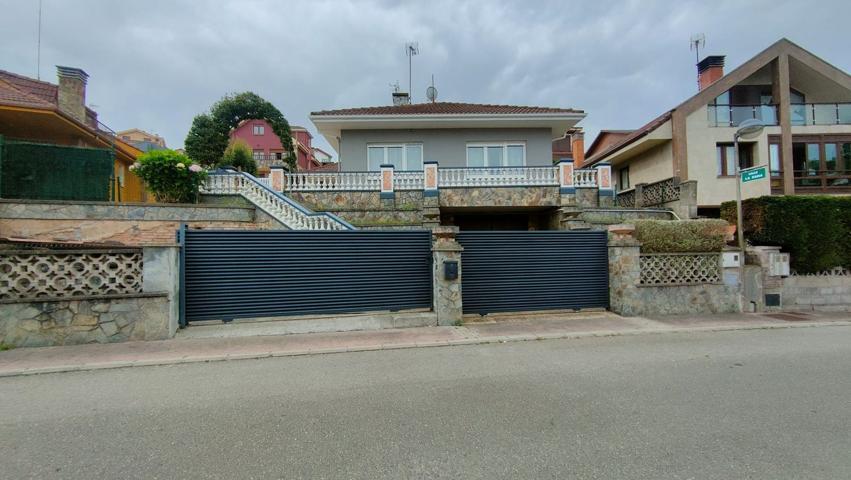 Casa En venta en Calle Xana, 62, Carreño photo 0