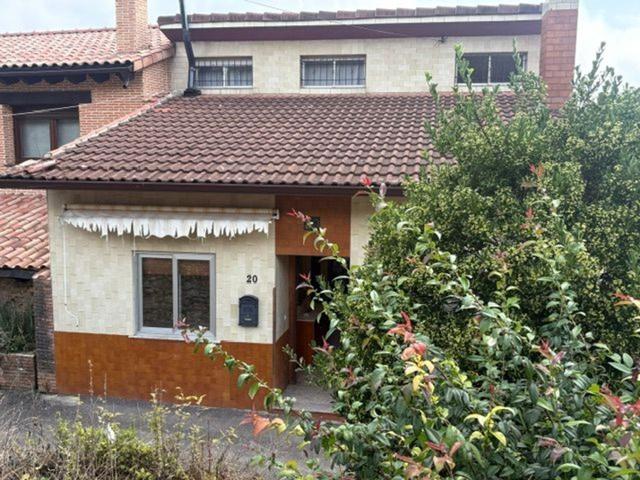 Casa De Campo En venta en Al Feleches, San Claudio-Trubia-Las Caldas, Oviedo photo 0