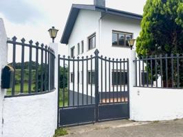 Casa En venta en La Muria, 32, Tapia De Casariego photo 0