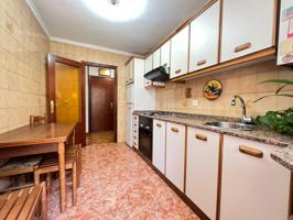Piso En venta en Calle Brasil, 22, Oeste, Gijón photo 0