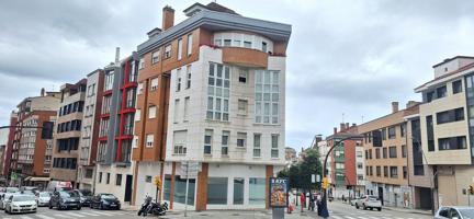 Piso En venta en Calle Ramón Y Cajal, 72, Este, Gijón photo 0