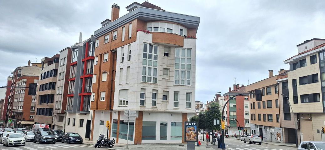 Piso En venta en Calle Ramón Y Cajal, 72, Este, Gijón photo 0