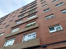 Piso En venta en Cl Vazquez De Mella, Ciudad Naranco-Vallobín-La Florida, Oviedo photo 0