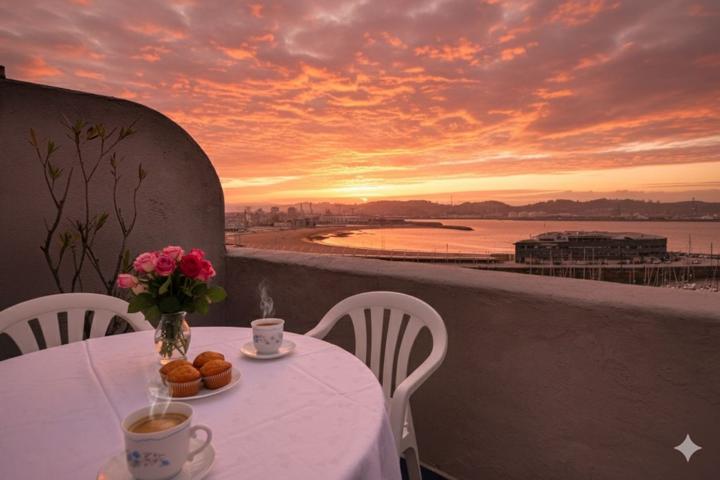  Ático En venta en Calle Marqués De San Esteban, 8, Centro, Gijón photo 0