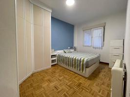 Piso En venta en Calle De Zaragoza, Oeste, Gijón photo 0