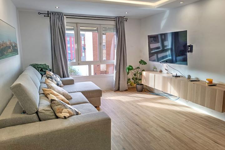 Piso En venta en Cl Gutierrez Herrero, 13, Puerta De La Villa - Arbolón, Avilés photo 0