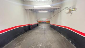 Parking Subterráneo En alquiler en Calle Alarcón, 24, Este, Gijón photo 0