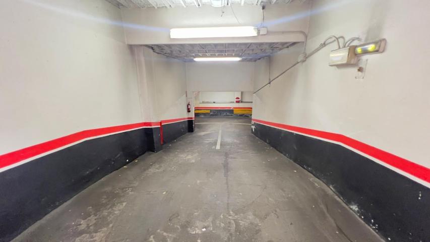 Parking Subterráneo En alquiler en Calle Alarcón, 24, Este, Gijón photo 0