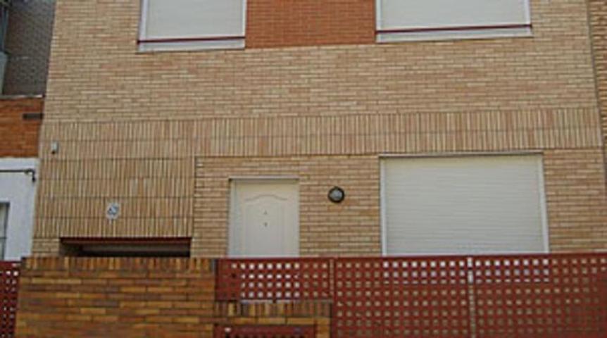 APARTAMENTO EN VENTA EN LA CALLE OVIEDO DE ZARAGOZA photo 0