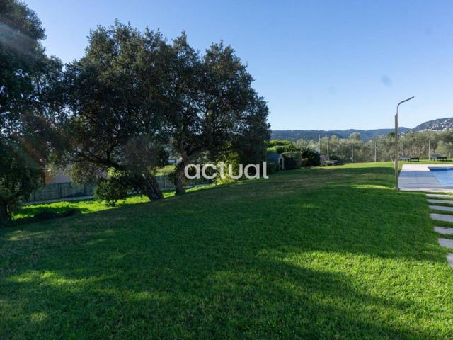 Preciosa casa en urbanización privilegiada de Calonge. photo 0