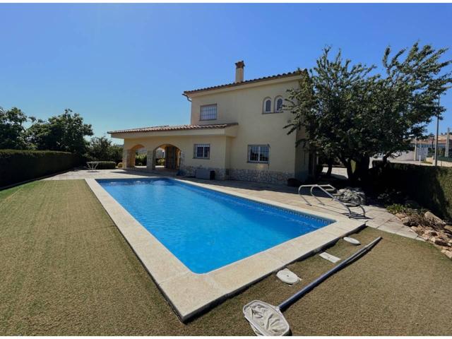 Casa en venta en Centre-Platja Gran(17250) photo 0