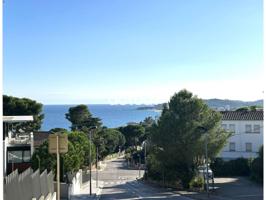 Venta de apartamento en Castell d'Aro, Platja d'Aro i s'Agaró photo 0