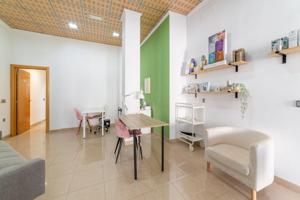 Local comercial listo para entrar y abrir negocio en zona comercial de La Gangosa, junto a Terriza photo 0