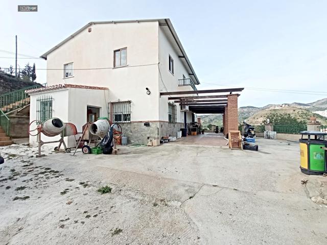 GRAN FINCA EN ALORA photo 0