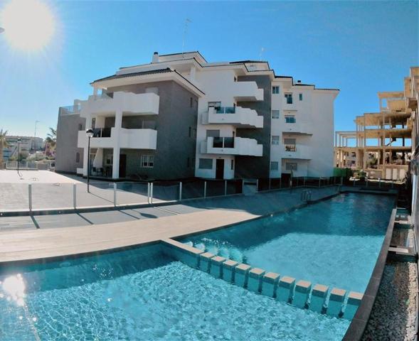 Piso En venta en Calle Carolinas, Orihuela Costa, Orihuela photo 0