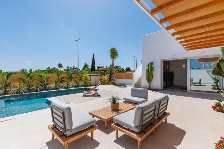 Casa En venta en Calle La Herrada, Los Montesinos photo 0