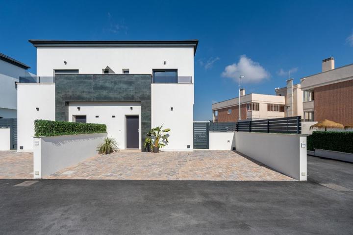 Casa En venta en Calle Josefa Botella Sempere, Monte Y Mar, Gran Alacant photo 0