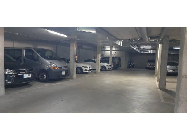 Parking en venta en L'Hostal-Lledoner photo 0
